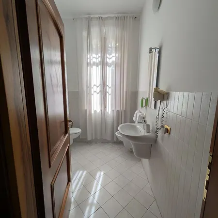 Clara Bed and Breakfast 3*